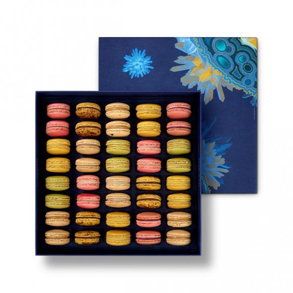 BOX OF 8/12/18/20/24/40 MACARONS