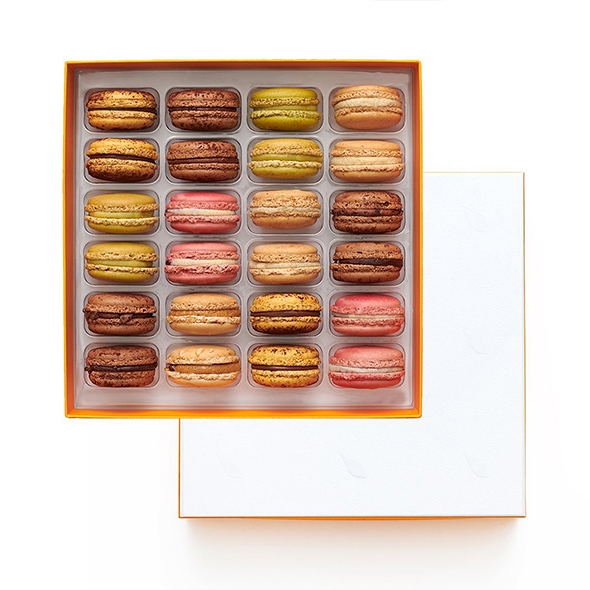 Signature box of 24 macarons