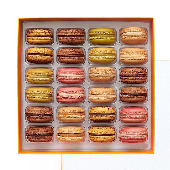 Signature box of 24 macarons